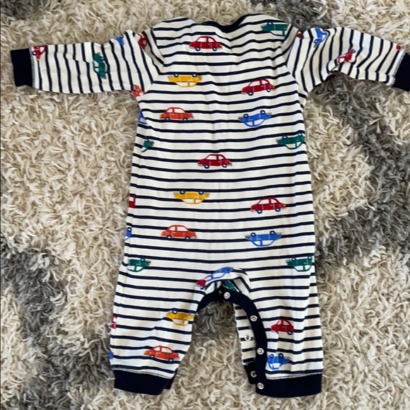 Old Navy boys snap bodysuit - Picture 2 of 3